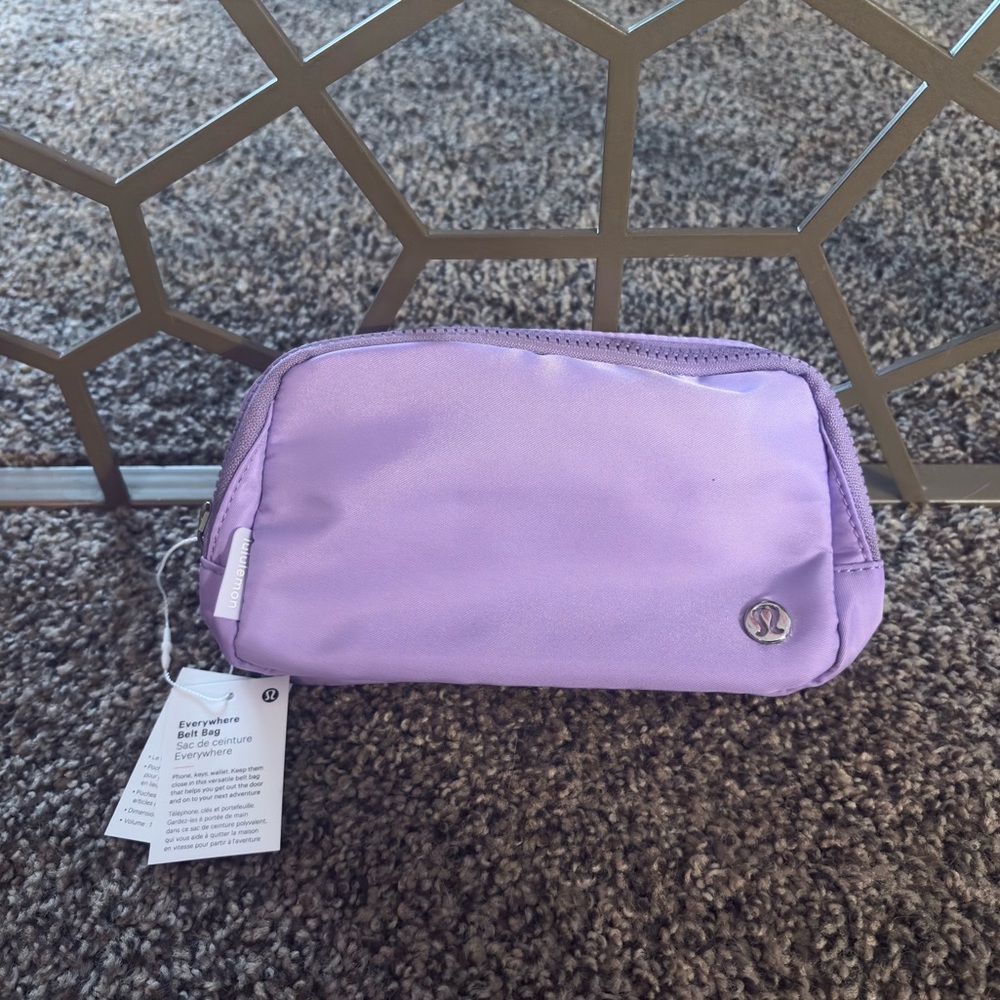 Lululemon Everywhere Belt Bag